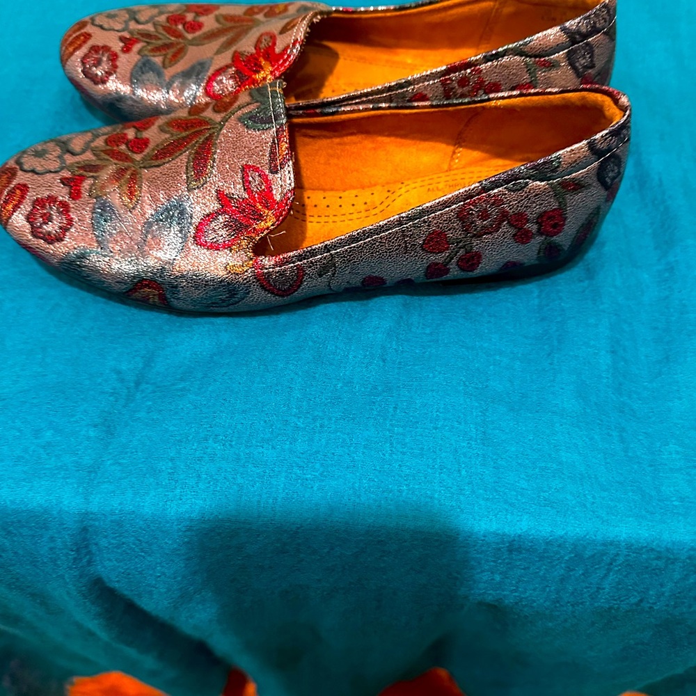 Natural Soul Flower Print All Thru Comfort Size 8.5 Wide